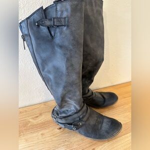 Steve Madden Dark Grey High Boots with Blue Back Zipper size 8
